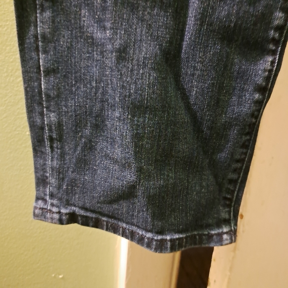 Lucky Brand Blue Jeans - Picture 2 of 14